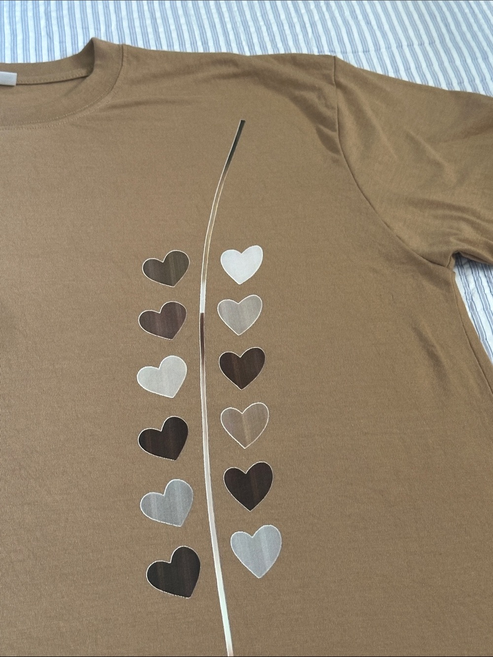 100% cotton hearts tshirt short sleeved L oversize comfy light coffee brown